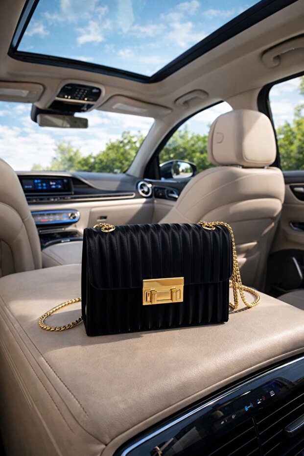 Siyah Şık Çanta - 3