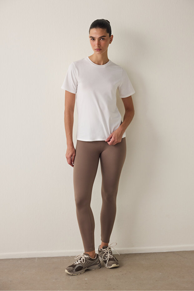 Kırık Beyaz Basic Regular Fit Tişört - 4
