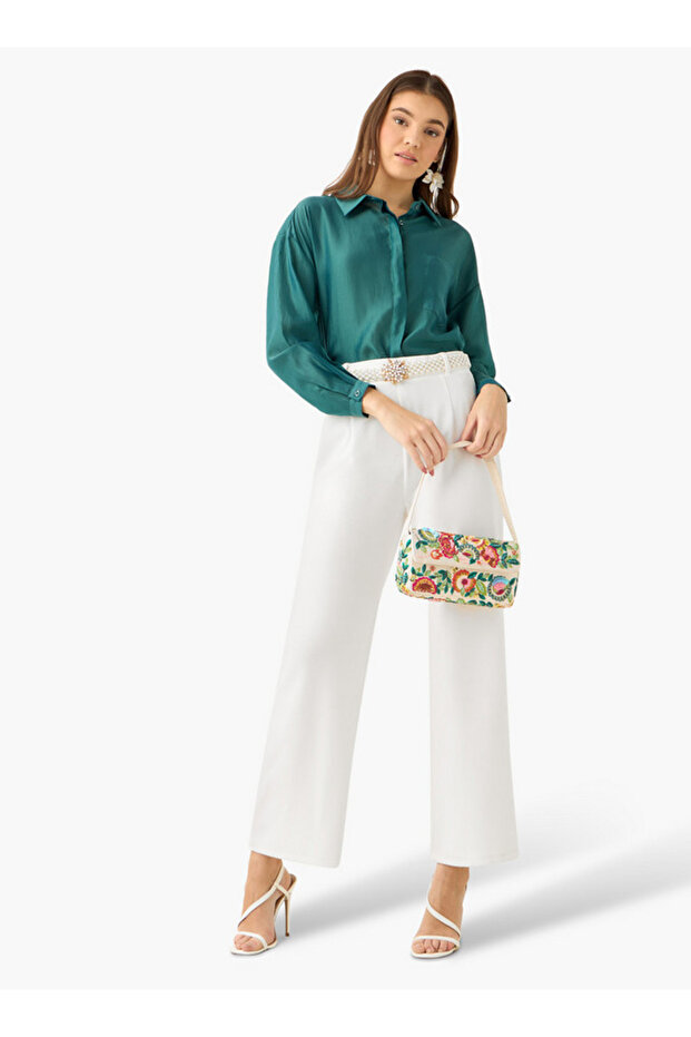 قميص قصير من الأمام وطويل من الخلف مع فتحة أزرار مخفية - 3