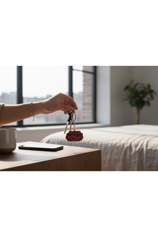 سلسلة مفاتيح "سترينجر ثينجز: أبسايد داون" - 2