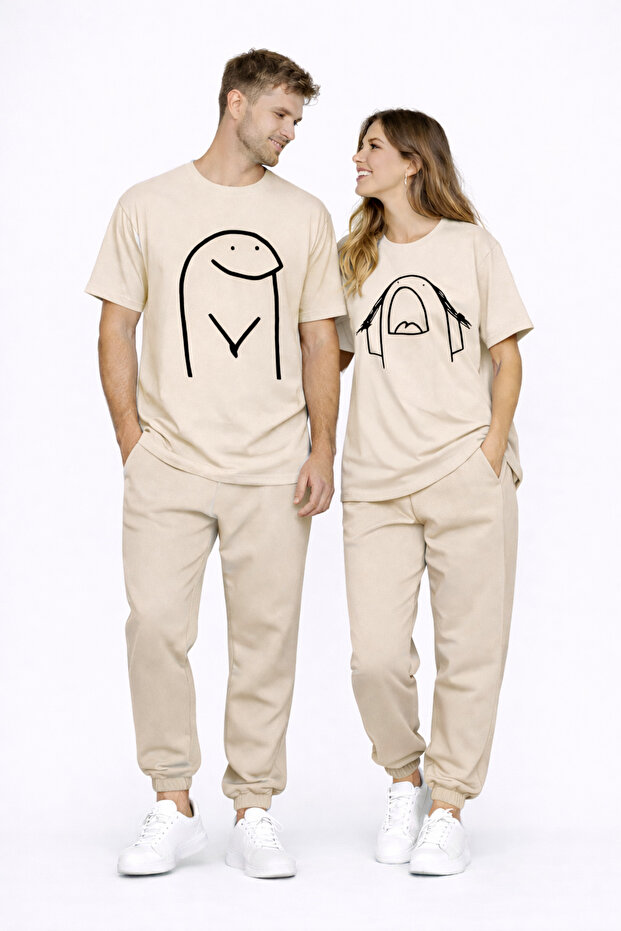 Lover Couple T-Shirt Oversize Unisex Matching Couple Minimal Drawing Design Couple Beige