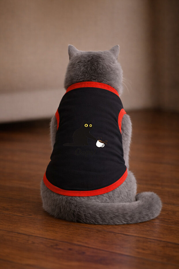 تيشيرت أسود مطبوع عليه قطة من Oops Cat مقاس M (100% قطن ممشط)
