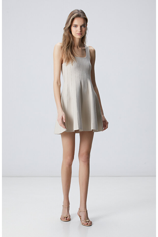 Bej Volanlı Mini Triko Elbise - 5