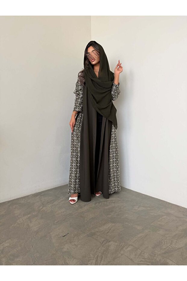 MWT767 - عباية كريب مع تدخيلة لنن هندي - 2