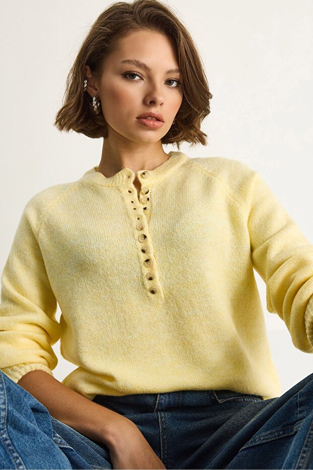 LUCCI Pulover Triko e Butonenca - 1