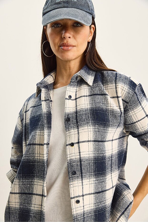 LUCCI oversized checked button Checked - 5