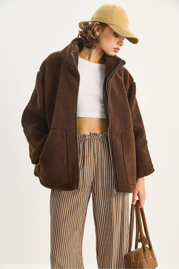 LUCCI Oversized Plush Jacket with Pockets - 2