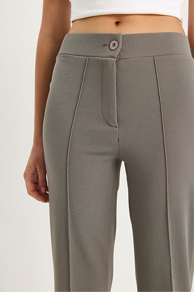 LUCCI Flare Pants - 6