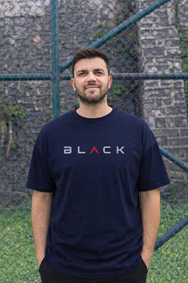 Unisex Single Jersey Oversize T-Shirt with Black Print