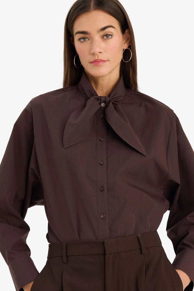 G8622Axbn192 Brown 100% Cotton Oversized Scarf Collar Poplin Shirt