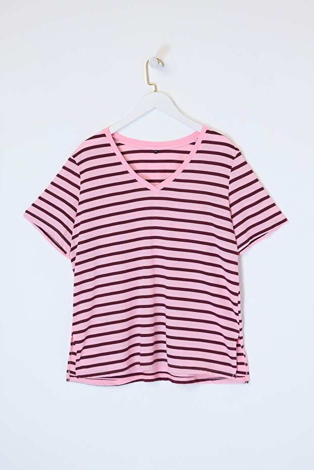 Kırmızı-Pembe Çizgili V -Yaka Örme T-shirt TBBSS23BF00016 - 4