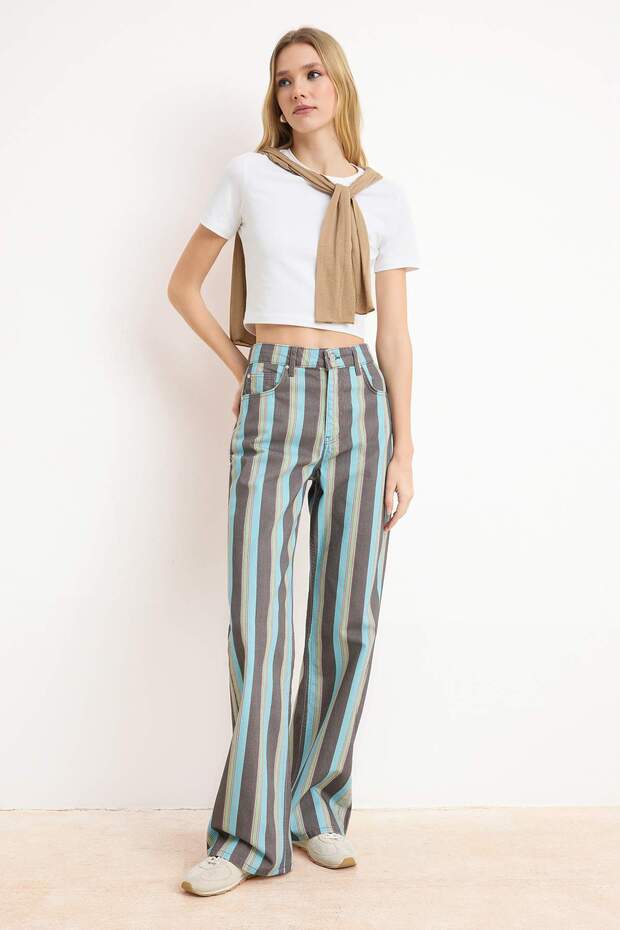 Çok Renkli DÖKÜMLÜ Çizgili Baskılı %100 Pamuk Yüksek Bel Wide Leg Jeans TWOSS26JE00232