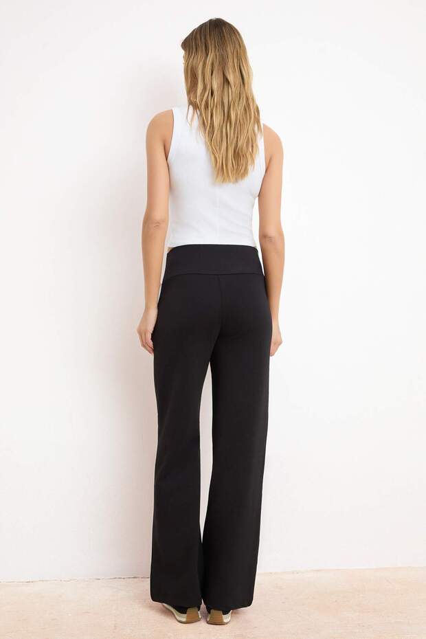 Siyah Ince Ekstra Yüksek Bel Wide Leg/Geniş Kesim Pantolon TWOAW25PL00026 - 4