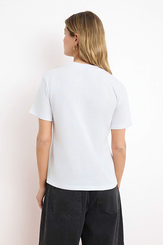 Beyaz %100 Pamuk Basic Regular/Normal Kalıp Dik Yaka Örme T-Shirt TWOAW20TS0096 - 4