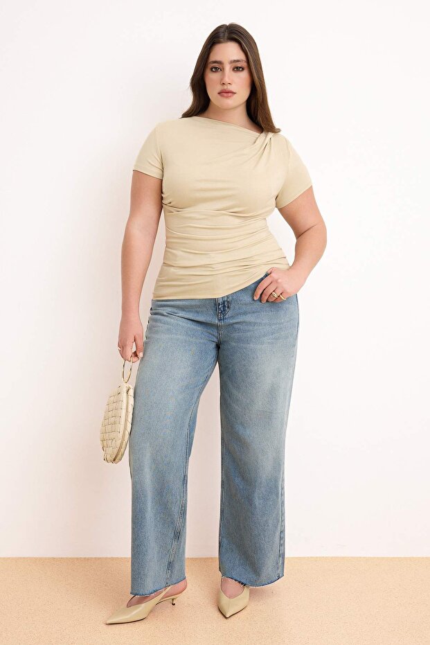 Taş Büzgü/Drape Detaylı Fitted/Vücuda Oturan Örme Büyük Beden Bluz TBBSS26AF00075 - 2