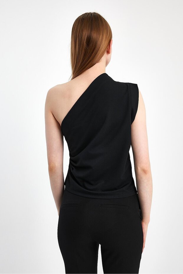 بلوزة بأكمام واحدة - 6