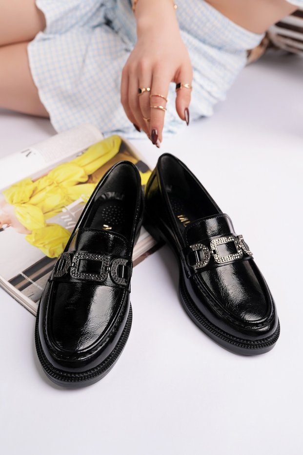 Arven Metal Buckle Stone Detailed Casual Women's Loafer Shoes