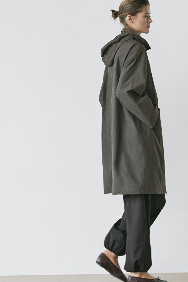 Technical fabric trench coat with hood - 3