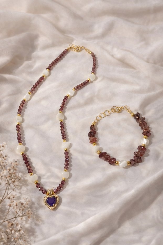 Women's Moonstone Natural Stone Necklace and Bracelet Set