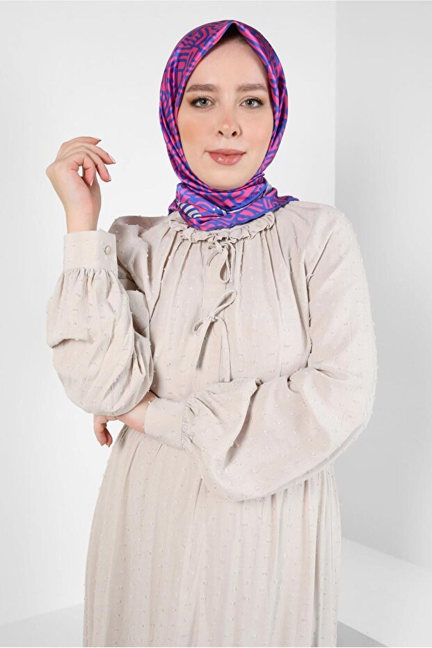 وشاح بنمط ألفينا 8414