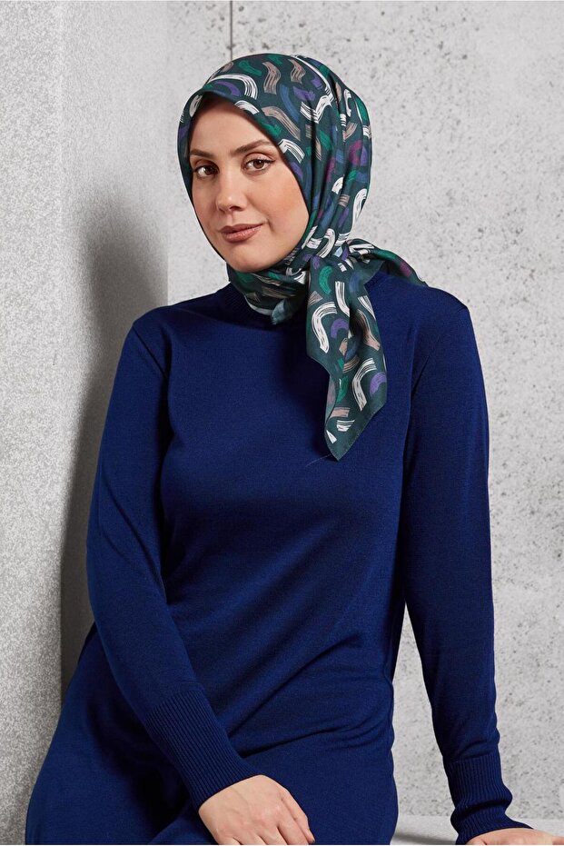 وشاح ألفينا منقوش 8504