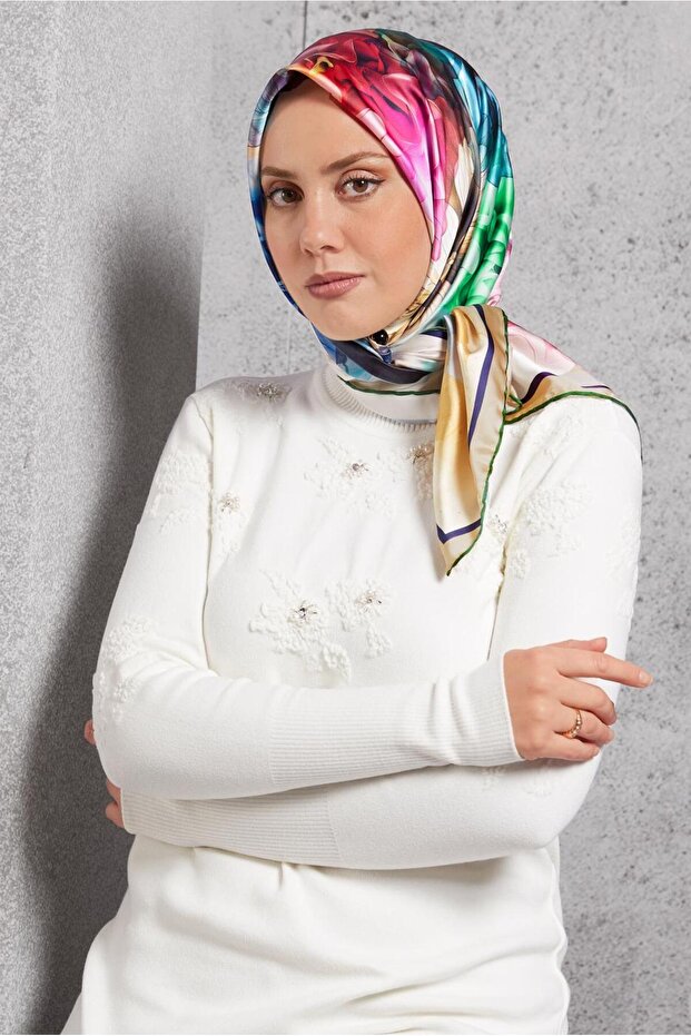 ألفينا وشاح منقوش 8519