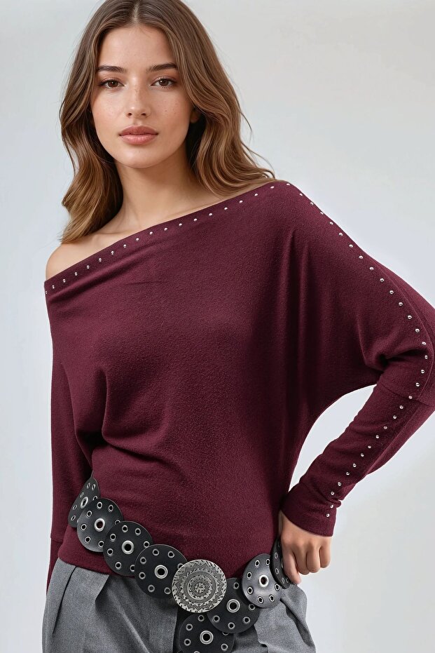 Busem Stone-Embellished Accessory Kayık Collar Blouse