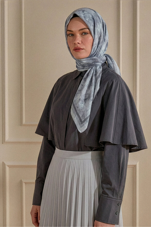 Gray Cloud Pattern Scarf - 1