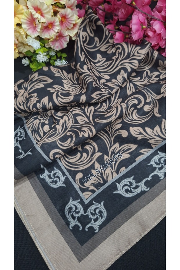 Velscarfs Motifia Soft Shawl