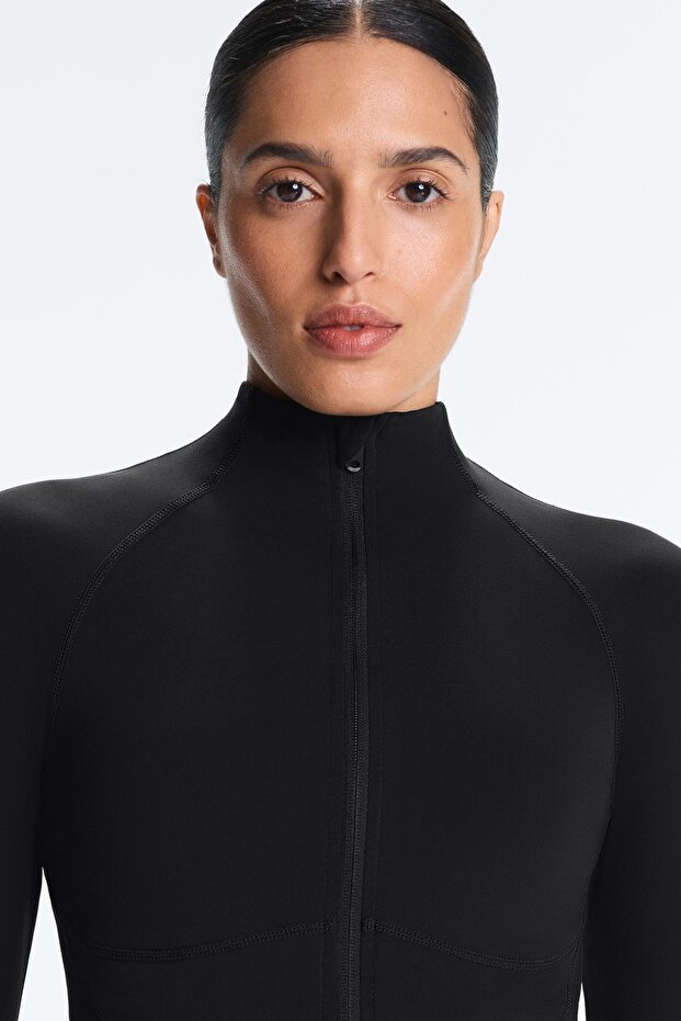 سترة تقنية خفيفة ودافئة للجري مع درزات - 4