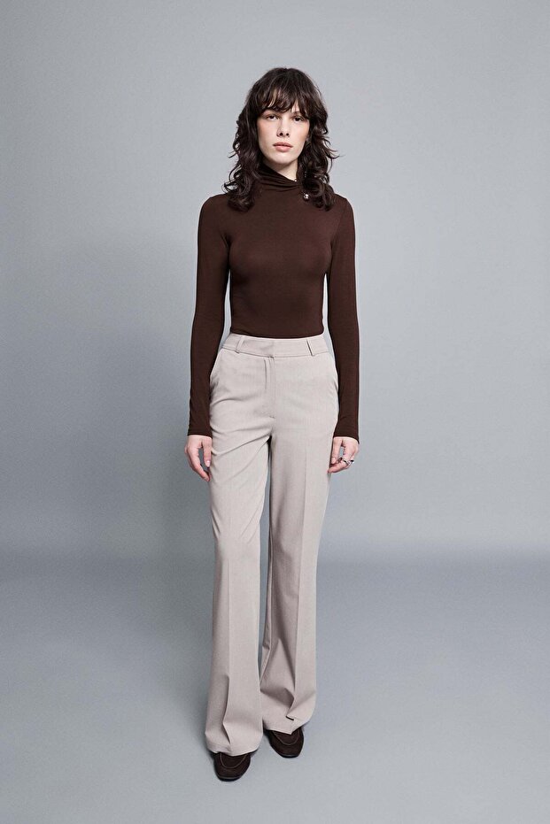 Aksesuar detaylı basic bluz - 4