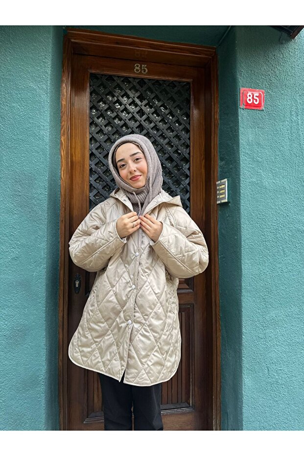 Oversize Kapüşonlu Kadın Kapitone Mont - 8