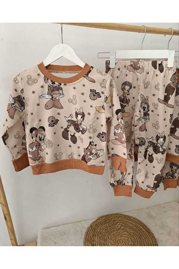 طقم بدلة رياضية بخيطين - 1