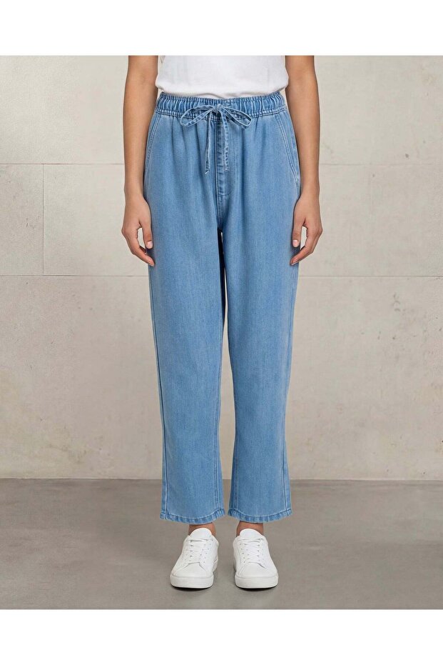 بنطلون جينز نسائي أزرق سادة مطاطي - 1