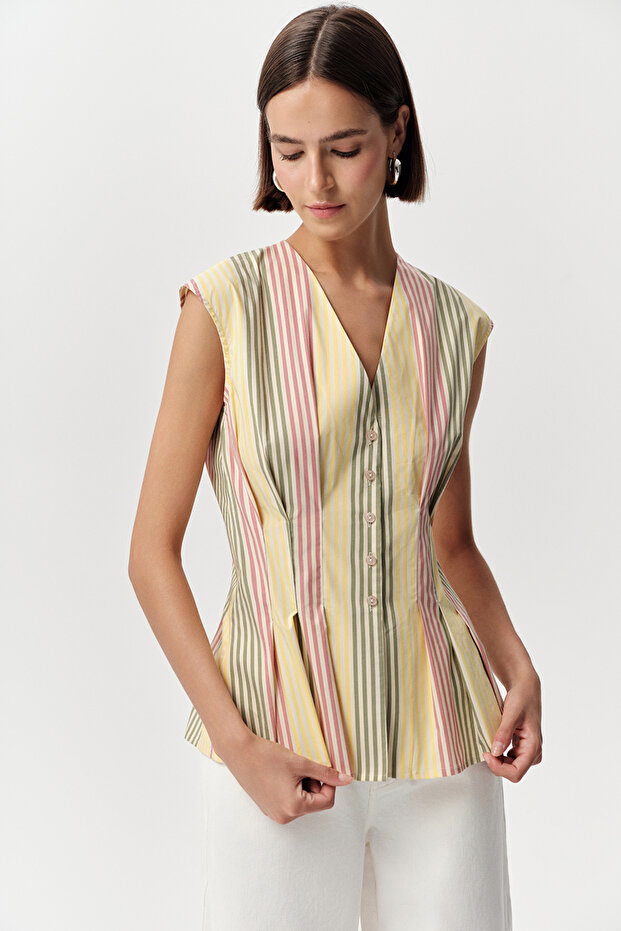 V-Neck Sleeveless Waist-Fitted Pleated Regular Shirt