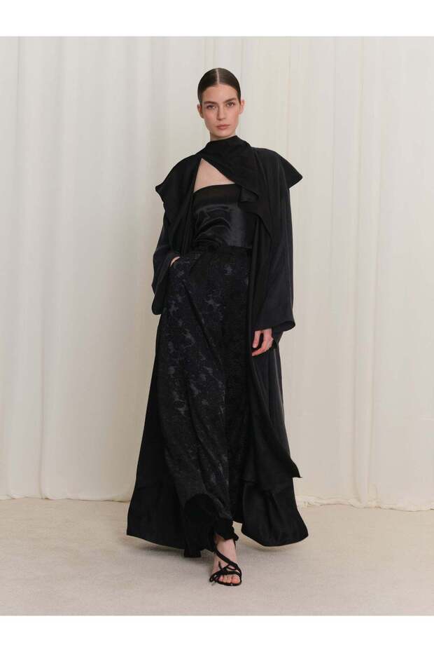 Geniş Yakalı Abaya - 1