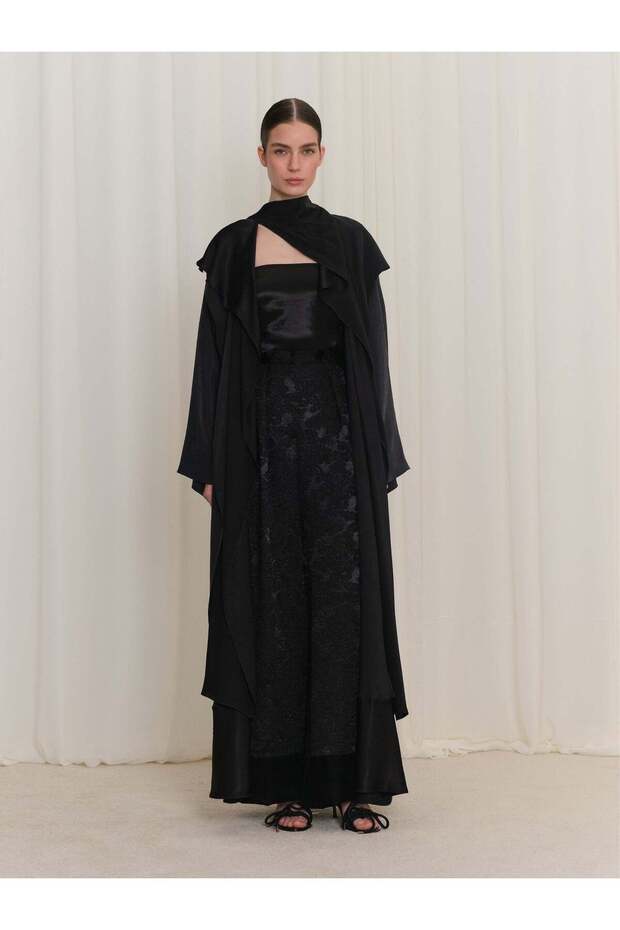 Geniş Yakalı Abaya - 2
