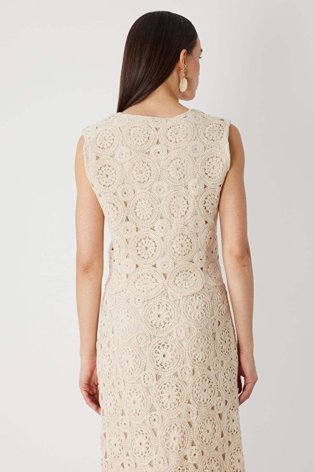 Lace Patterned Crop Blouse - 6