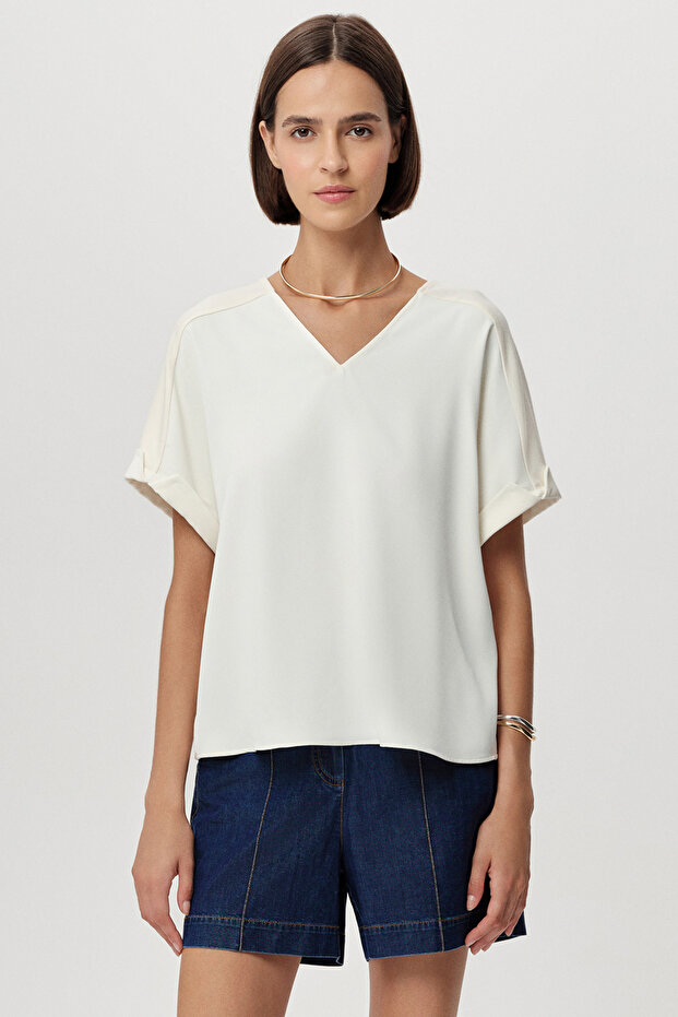 V-Neck Short Sleeve Regular Blouse with Knitted Detail