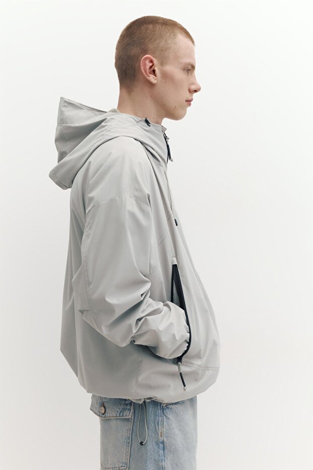 Kapüşonlu hafif yağmurluk - 4