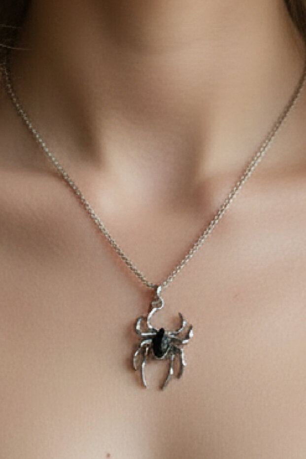 Zet Style – Aranea Nocturna "Night Spider" Stainless Steel Necklace