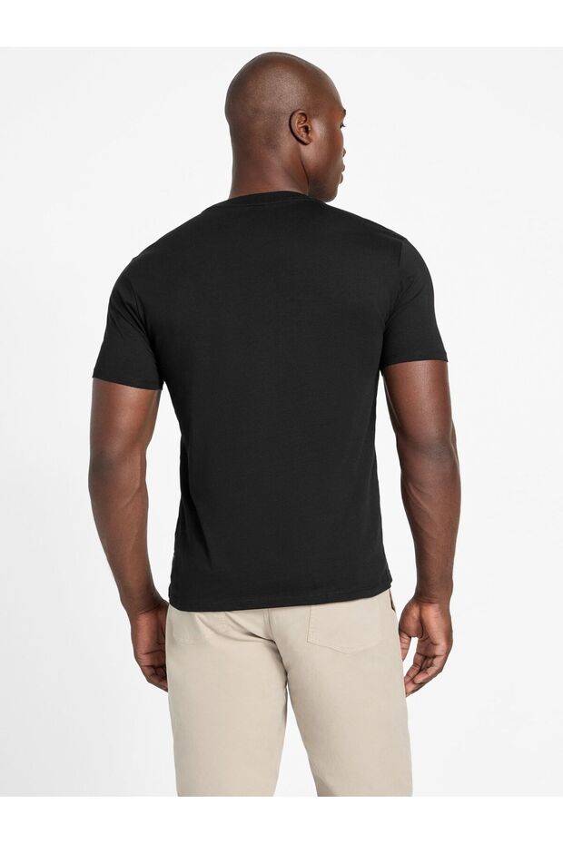 تيشيرت بشعار صغير - 5