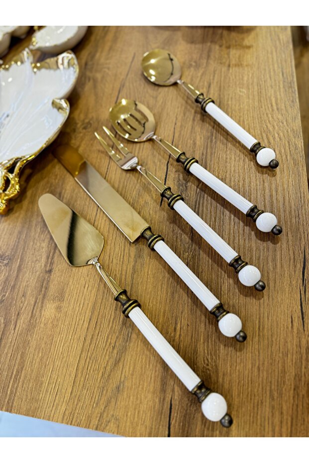 Esterhomedecor 5-Piece Serving Spoon Set Antique Eym-115