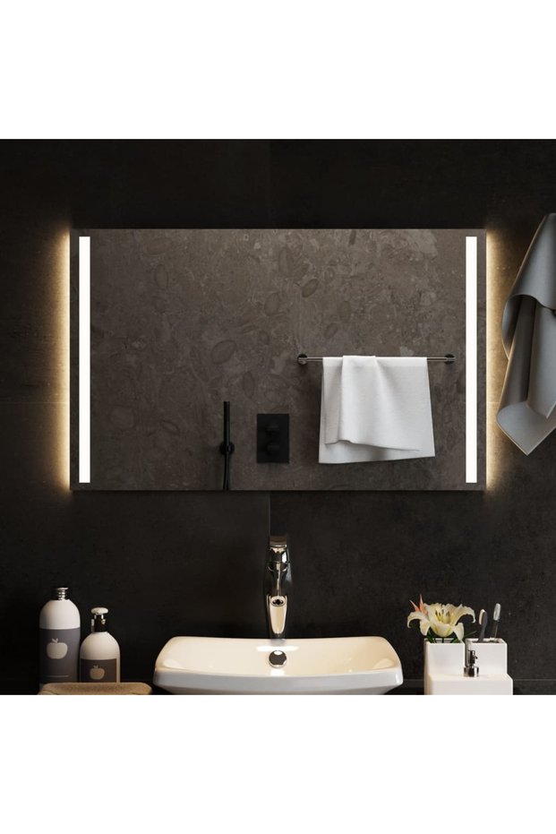 LED bathroom mirror, 80x50 cm