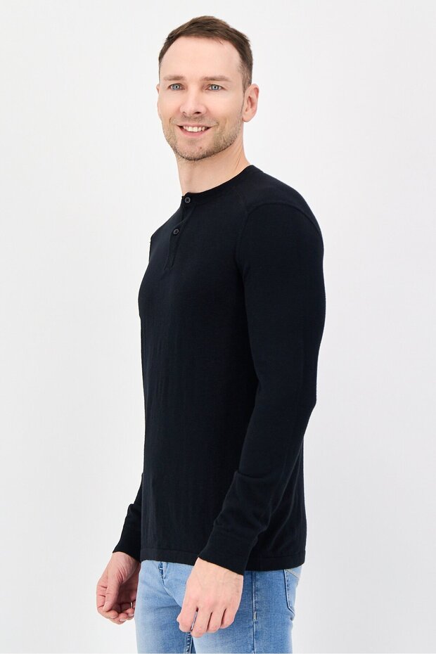 Men Crew Neck Knitted Long Sleeve Sweater, Black - 2
