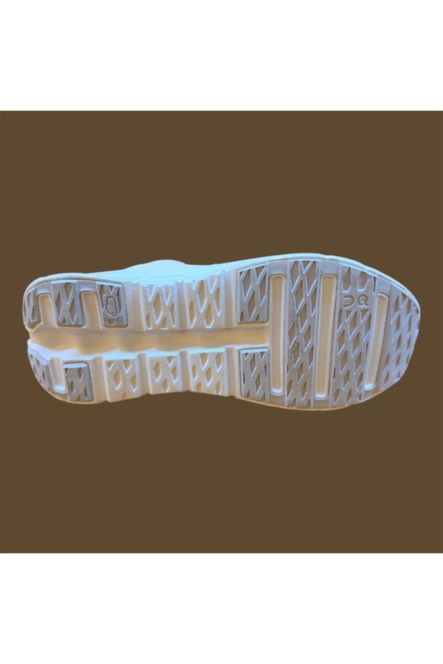 حذاء الجري كلاودتيلت مون - 4