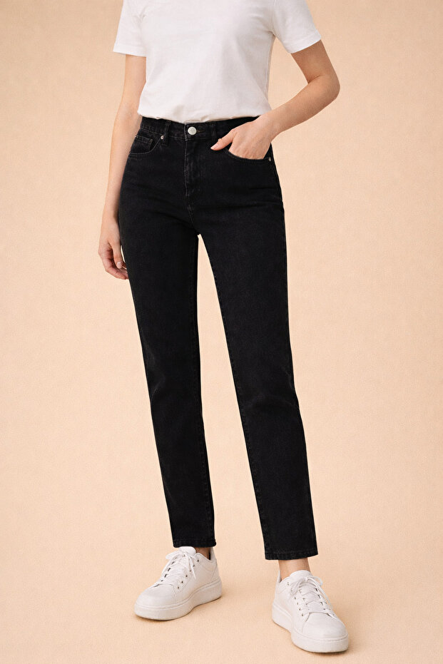 True Women's Black High Waist Lycra Trend Mom Jean