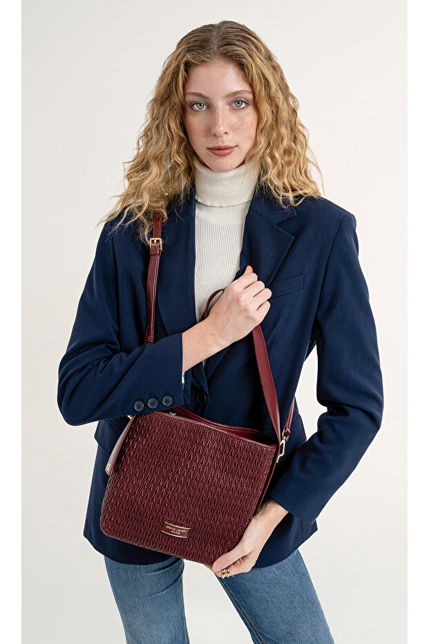Burgundy Zipper Closure Adjustable Detachable Strap Quilted Women's Shoulder Bag 05Pc25K10122