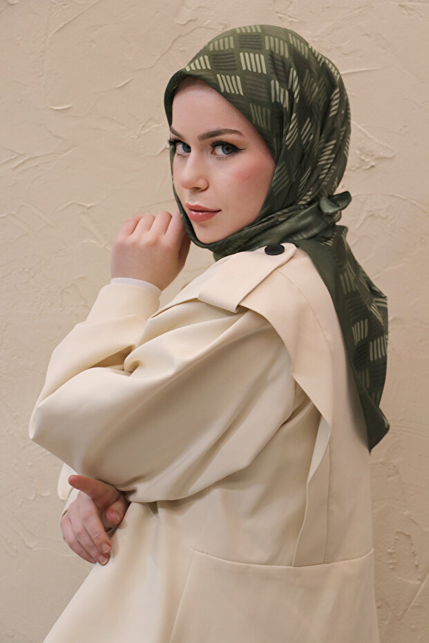 وشاح قطني مستورد بنمط خطوط - 2