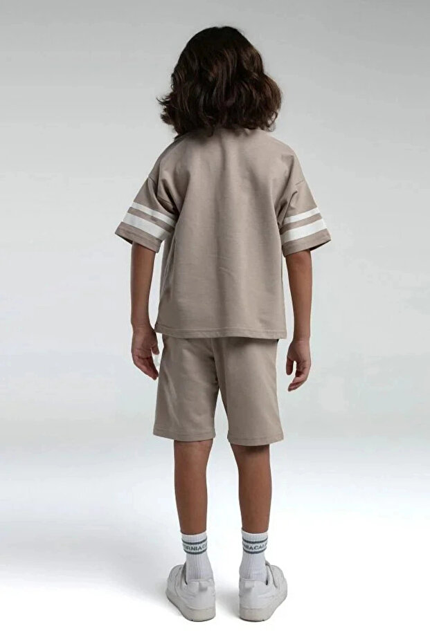 بدلة برمودا للأولاد - رمل - 2